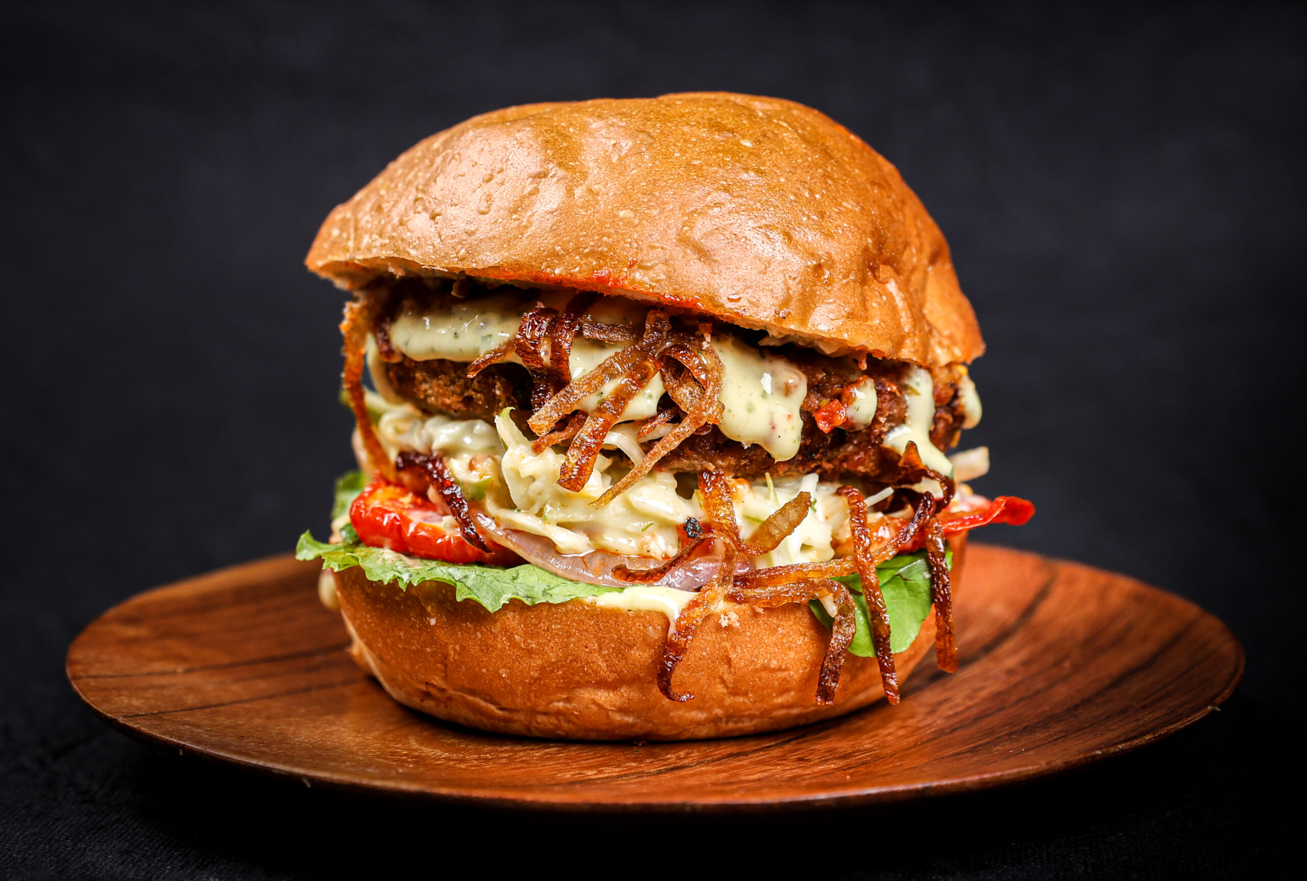 Smoked Pumpkin and Cottage Cheese Burger with garlic honey mustard mayo, rocket and crispy onions – Tavora Bandra West